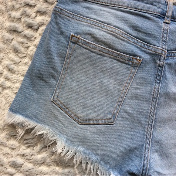 H&M Distressed Destroyed Denim Shorts Frayed Hem - Picture 7 of 7